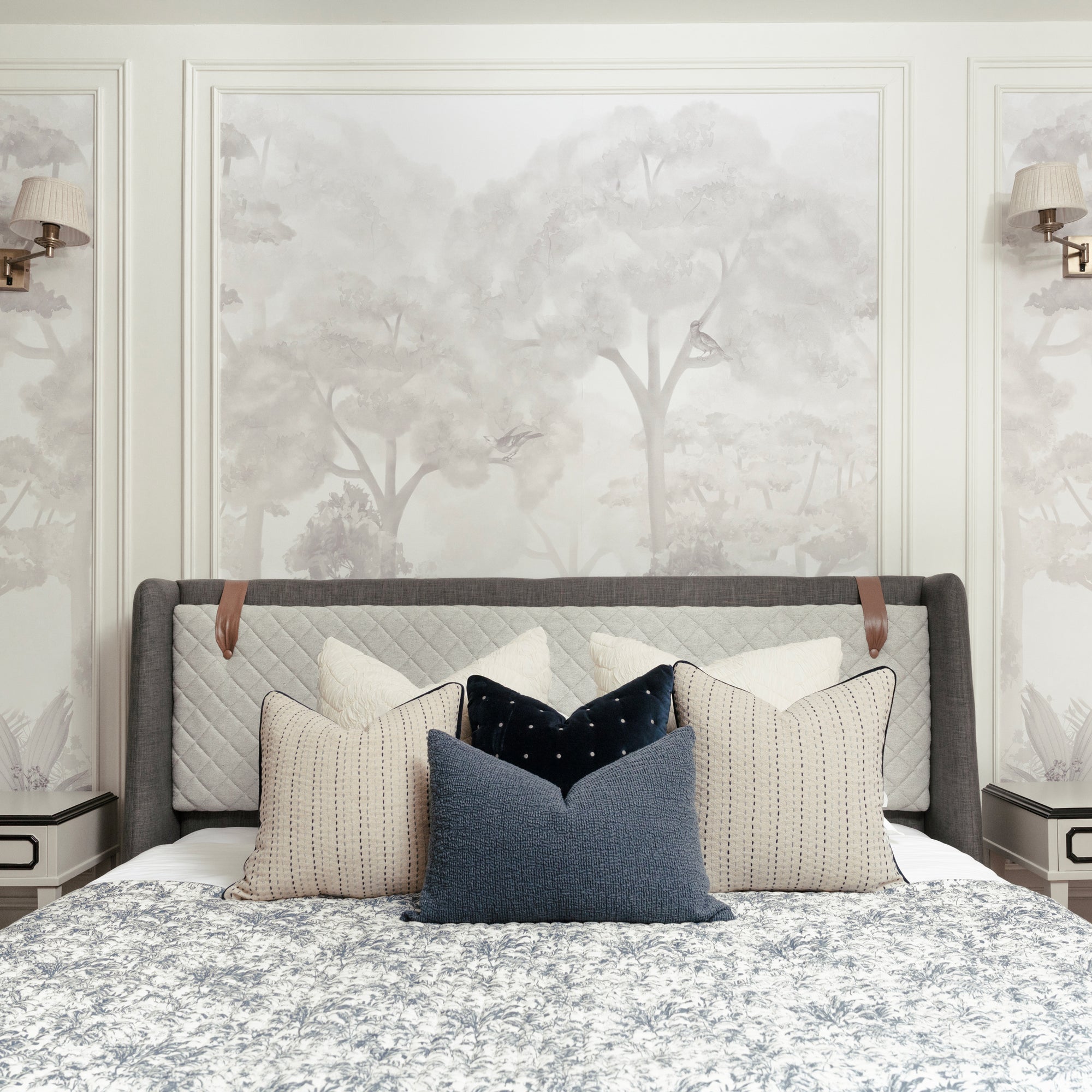 Tropical Silhouette Bedspread Set