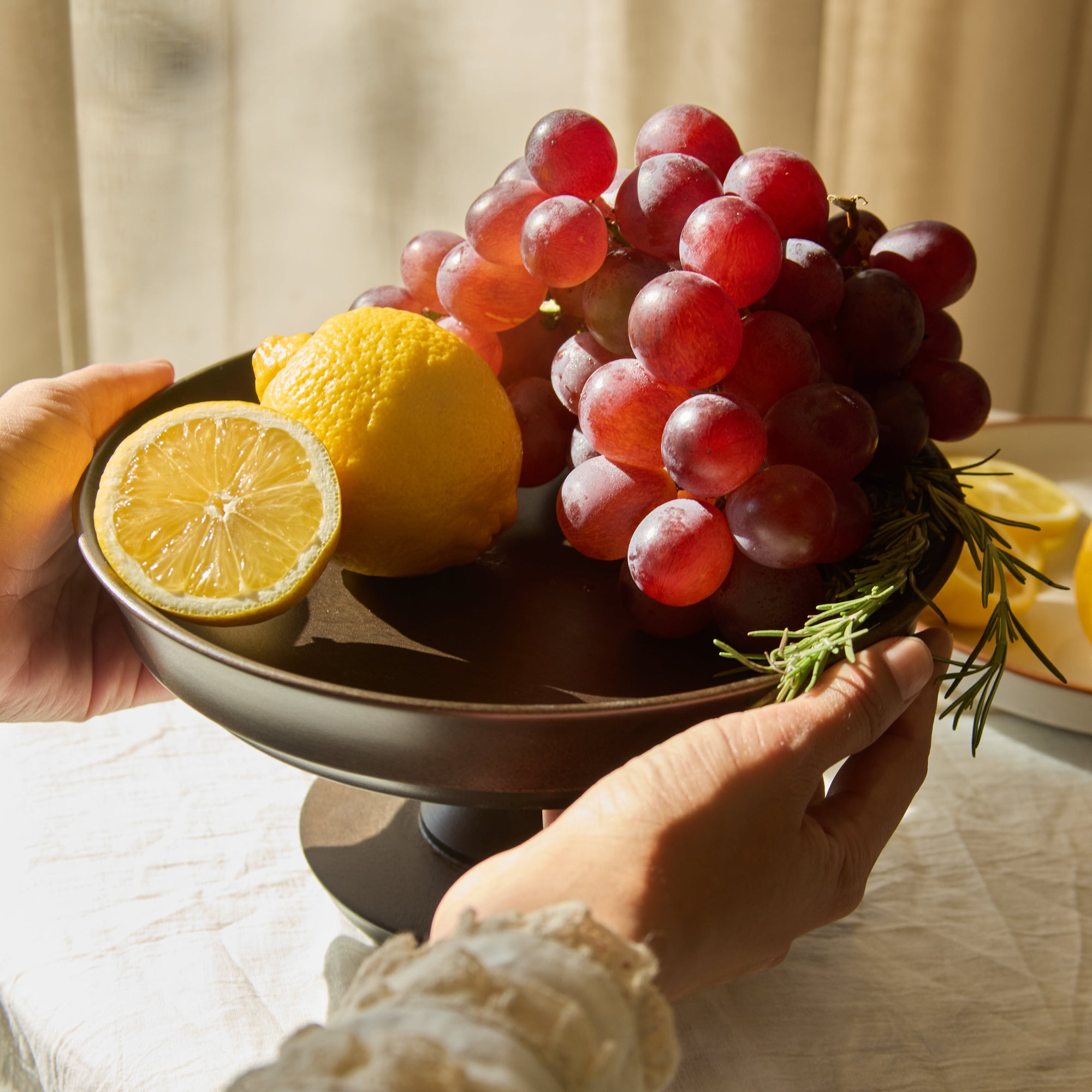 Kaze Pedestal Bowl