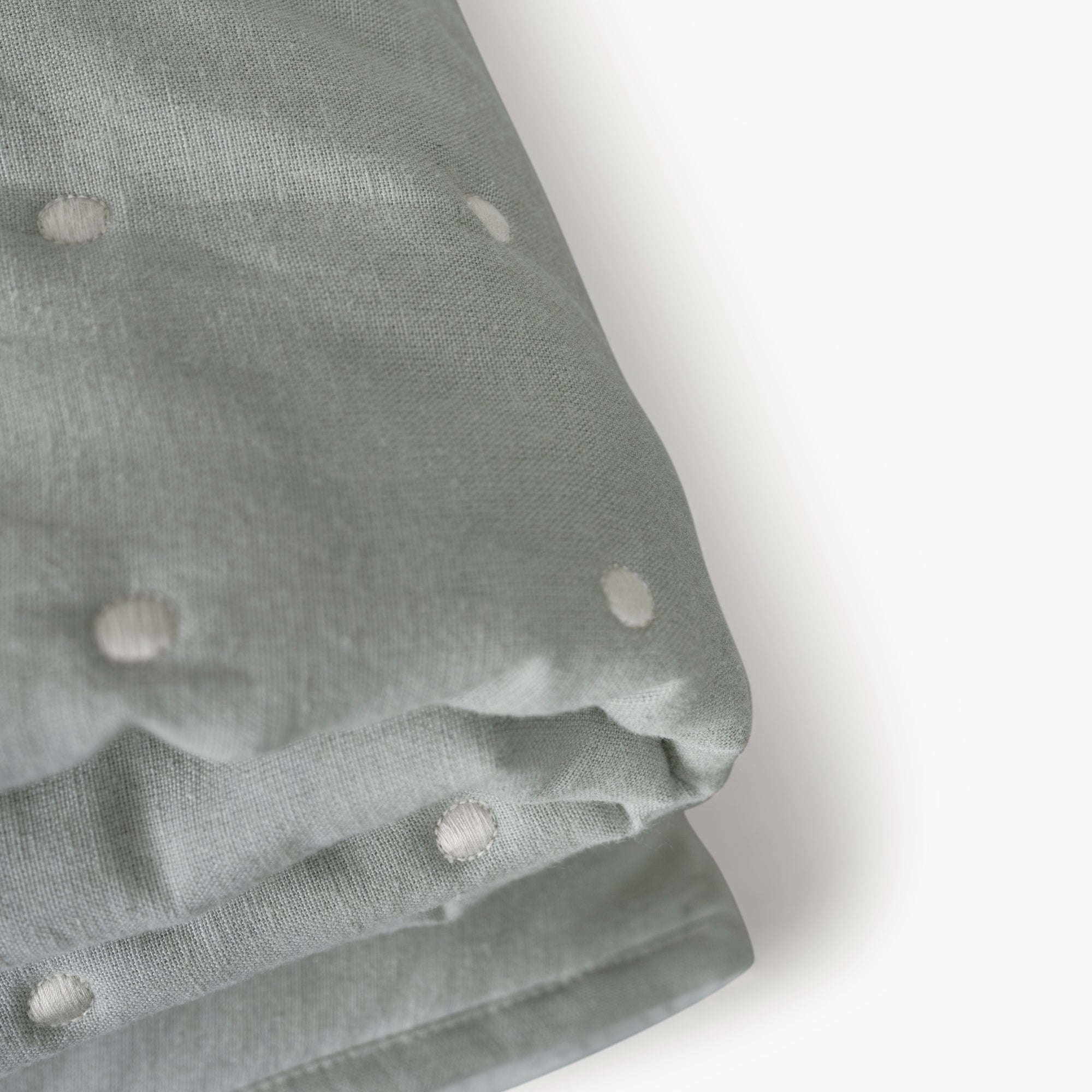 The Quilted Stitch Bed Set (Set of 8)